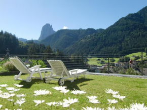 Villa Quenz Family Suites Ortisei